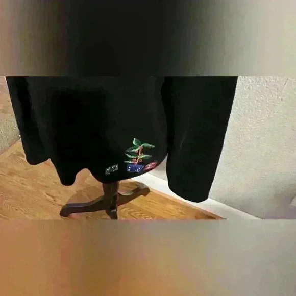 Vintage Heirloom Collection Women’s Size L Zip Front Appliqué Christmas Sweater - Picture 5 of 7